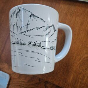 Tim Hortons 2018 red hockey net mountain outline collatable mug